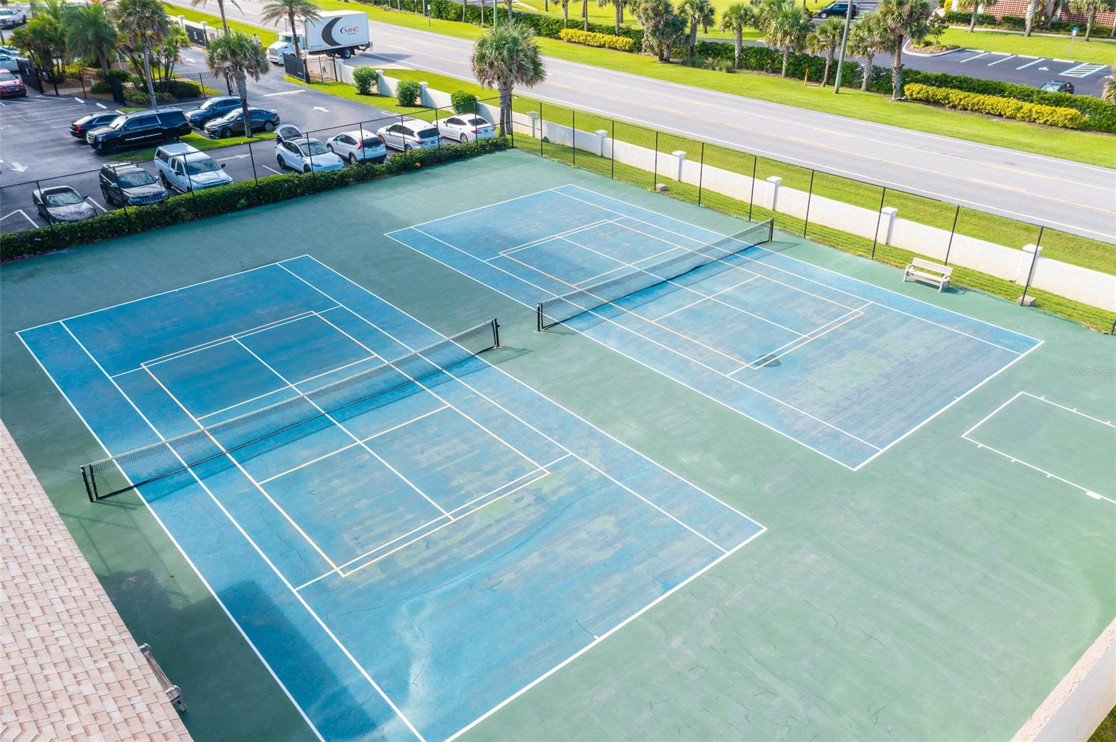 Sandpiper Towers Condo - Residential