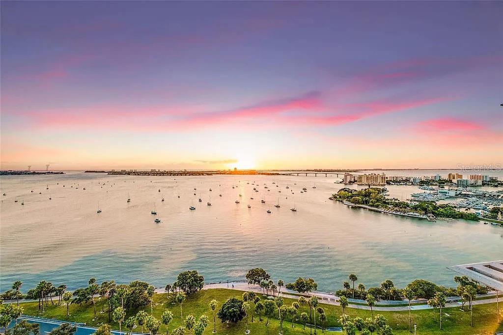 SARASOTA BEACH - Land