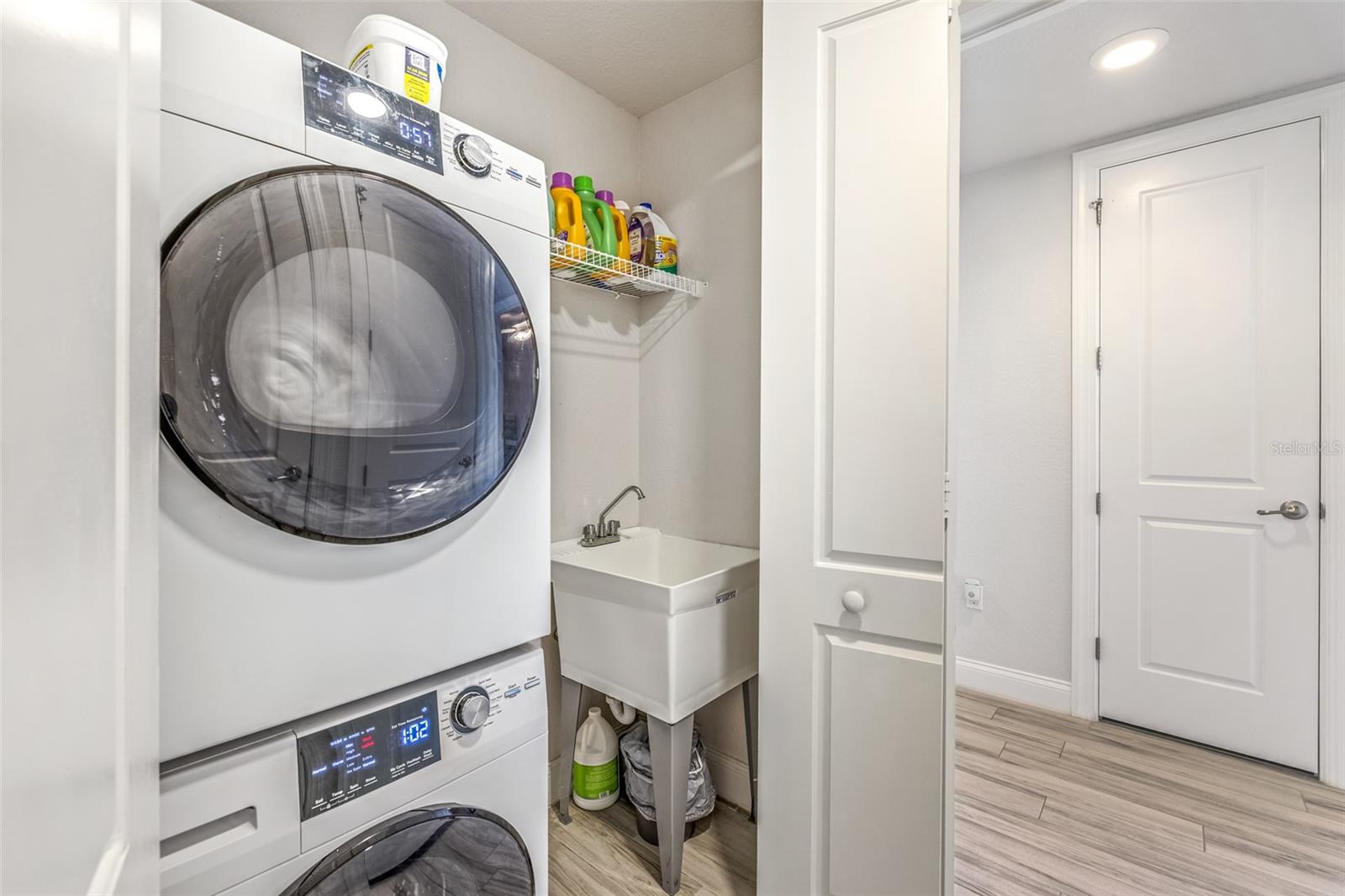 RIVERWALK/CORONADO ISLAND BLDG - Residential