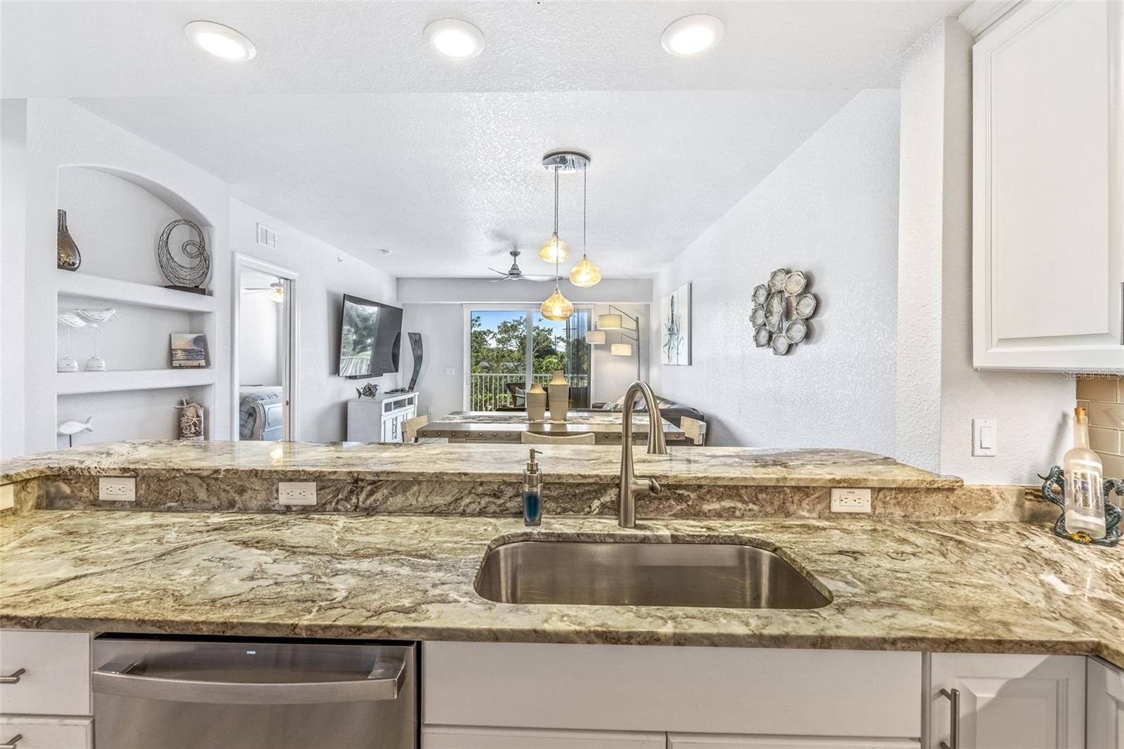 RIVERWALK/CORONADO ISLAND BLDG - Residential