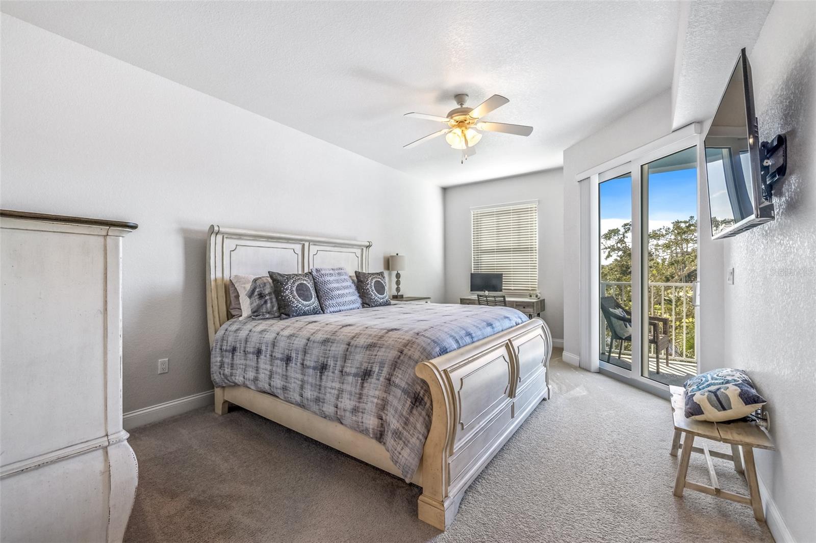 RIVERWALK/CORONADO ISLAND BLDG - Residential