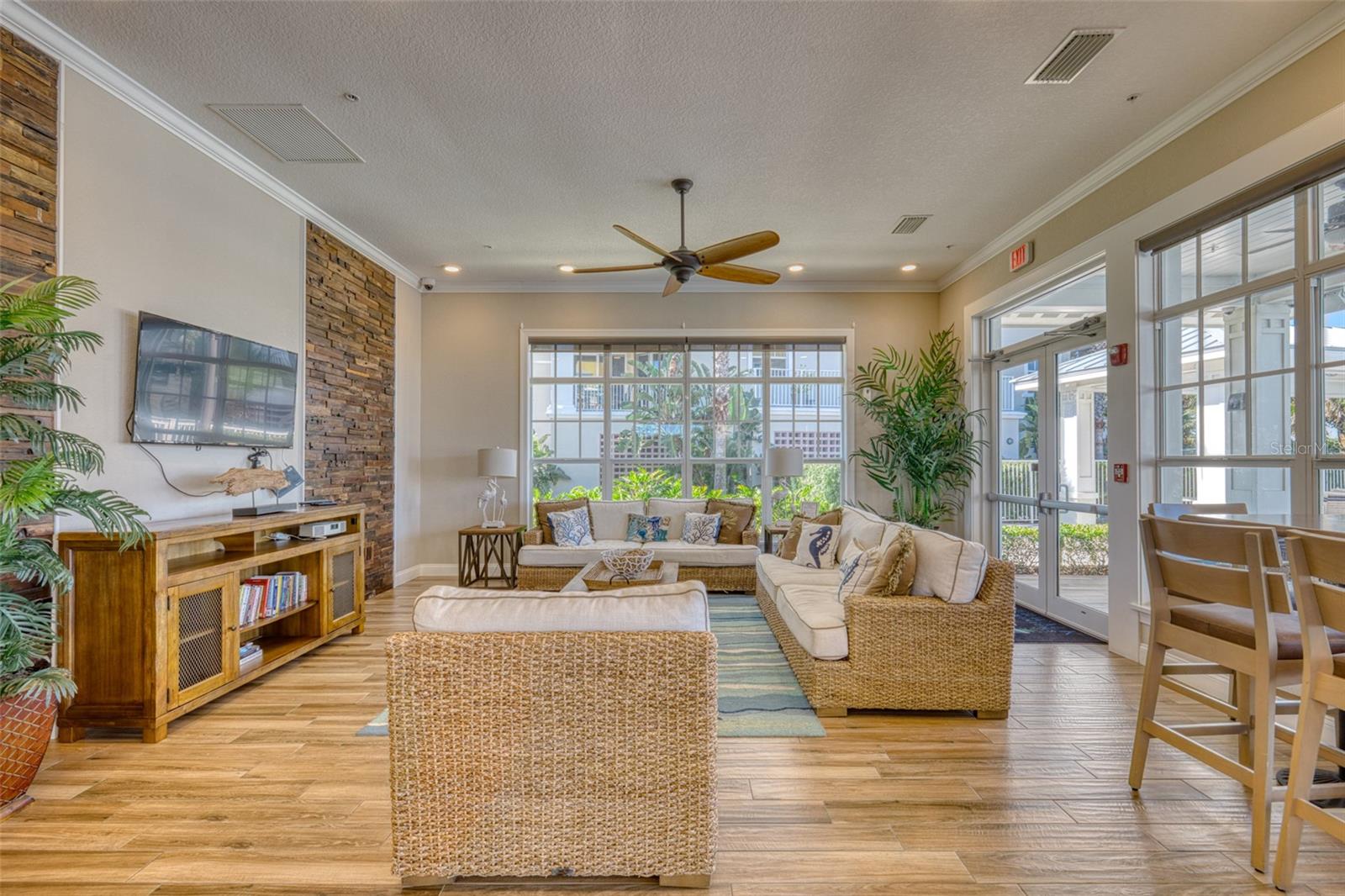 RIVERWALK/CORONADO ISLAND BLDG - Residential