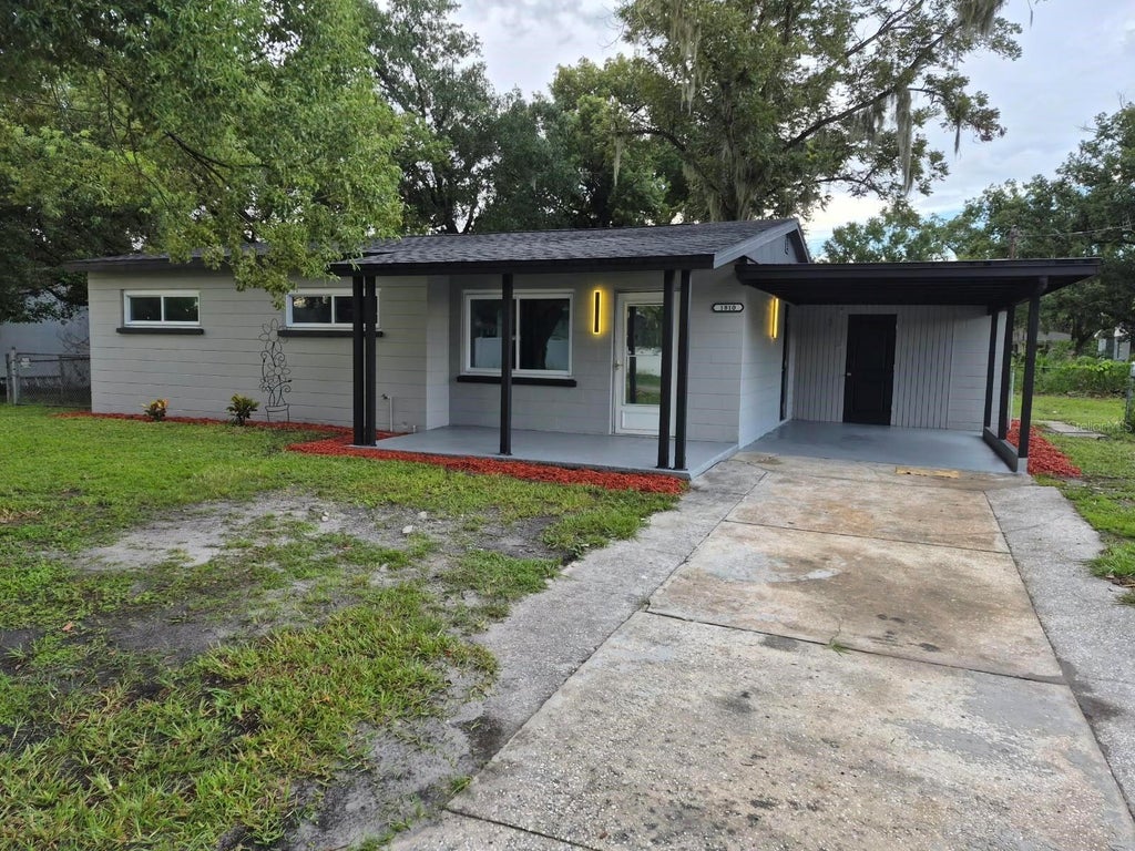 Photo of 1810 E Carol Drive, Plant City, FL 33563 (MLS # O6443864)