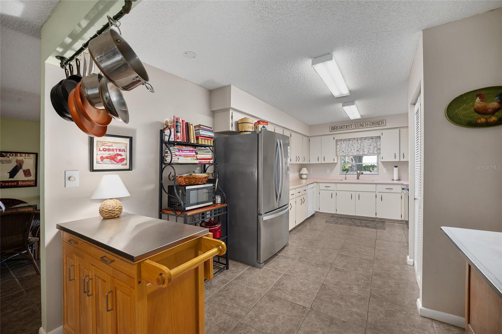 ON TOP OF THE WORLD - Residential