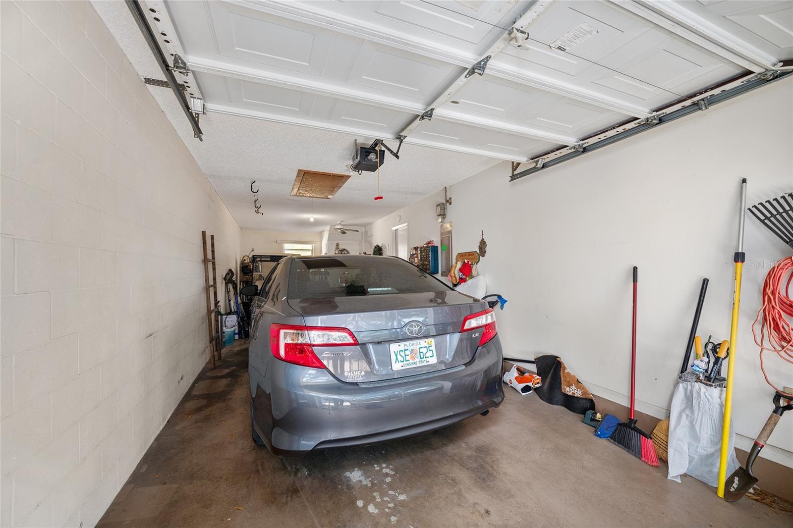 ON TOP OF THE WORLD - Residential