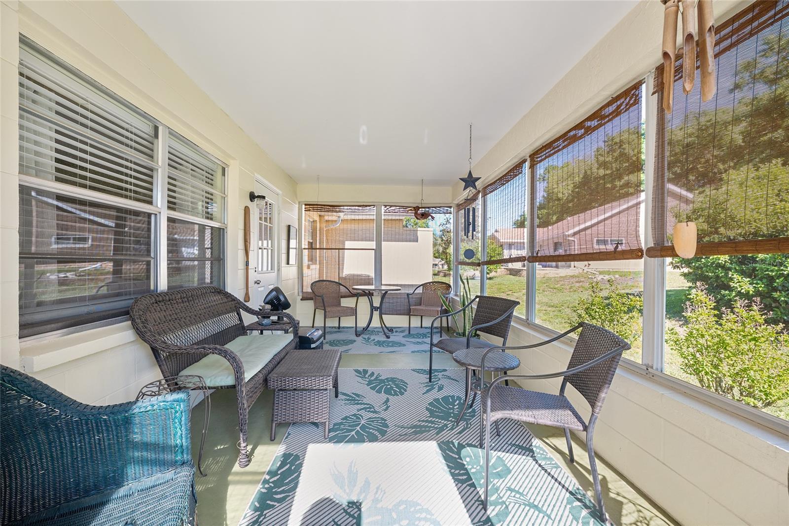 ON TOP OF THE WORLD - Residential