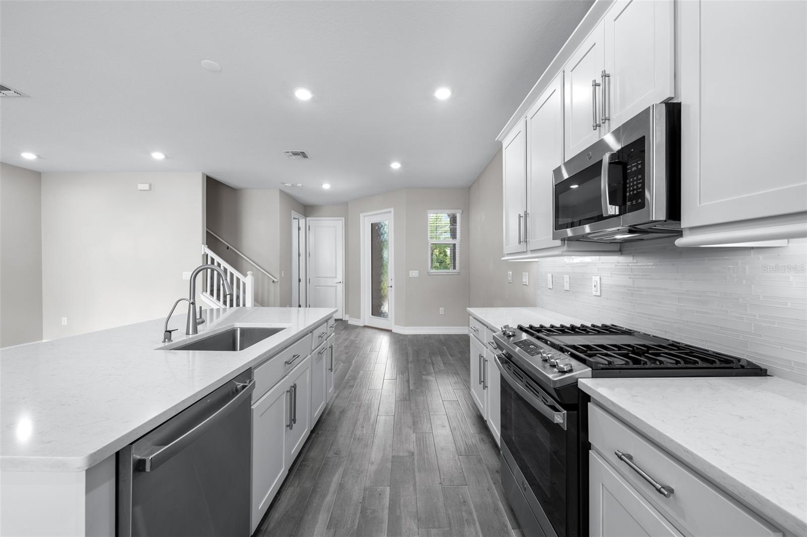 ESTANCIA PH 4 - Residential
