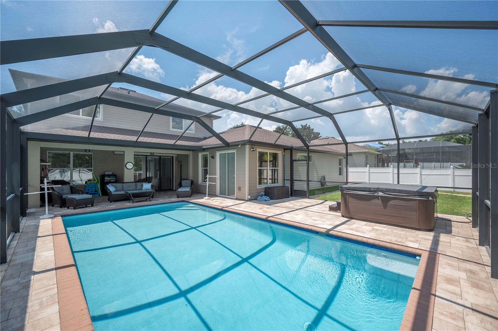 2817 ROLLING ACRES PLACE