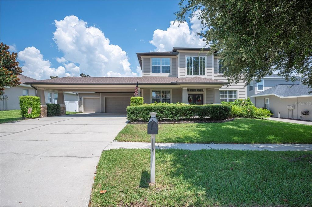 Photo of 2817 Rolling Acres Place, Valrico, FL 33596 (MLS # TB8411375)