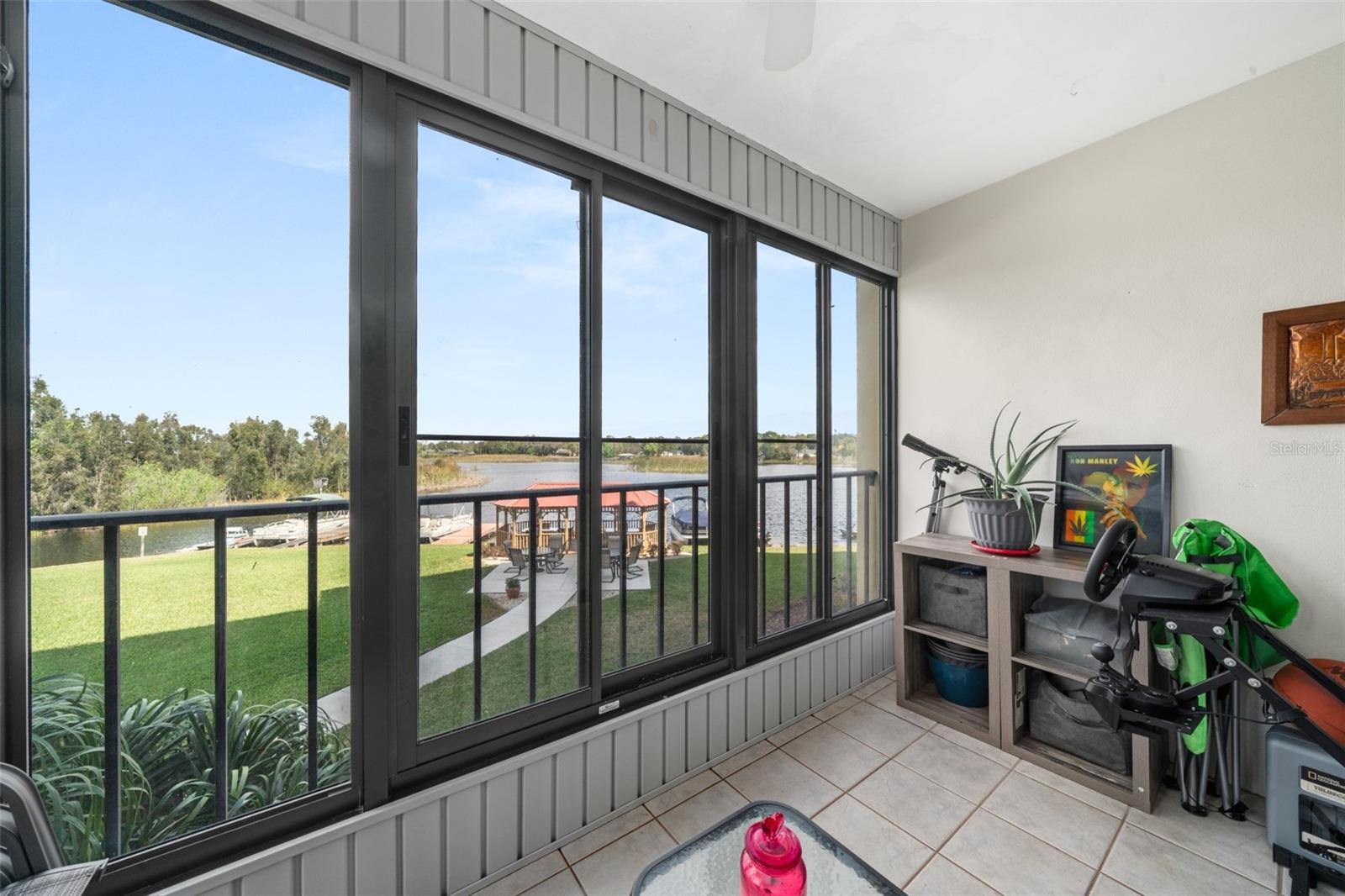 SUN N LAKE - Residential