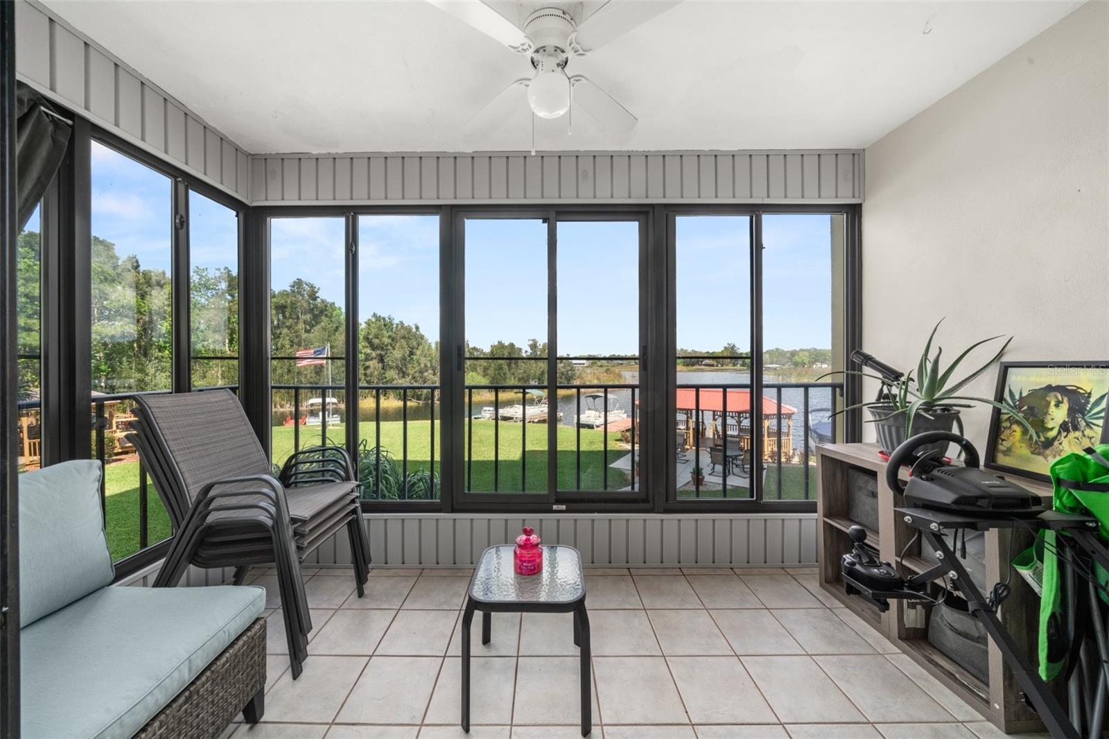 SUN N LAKE - Residential