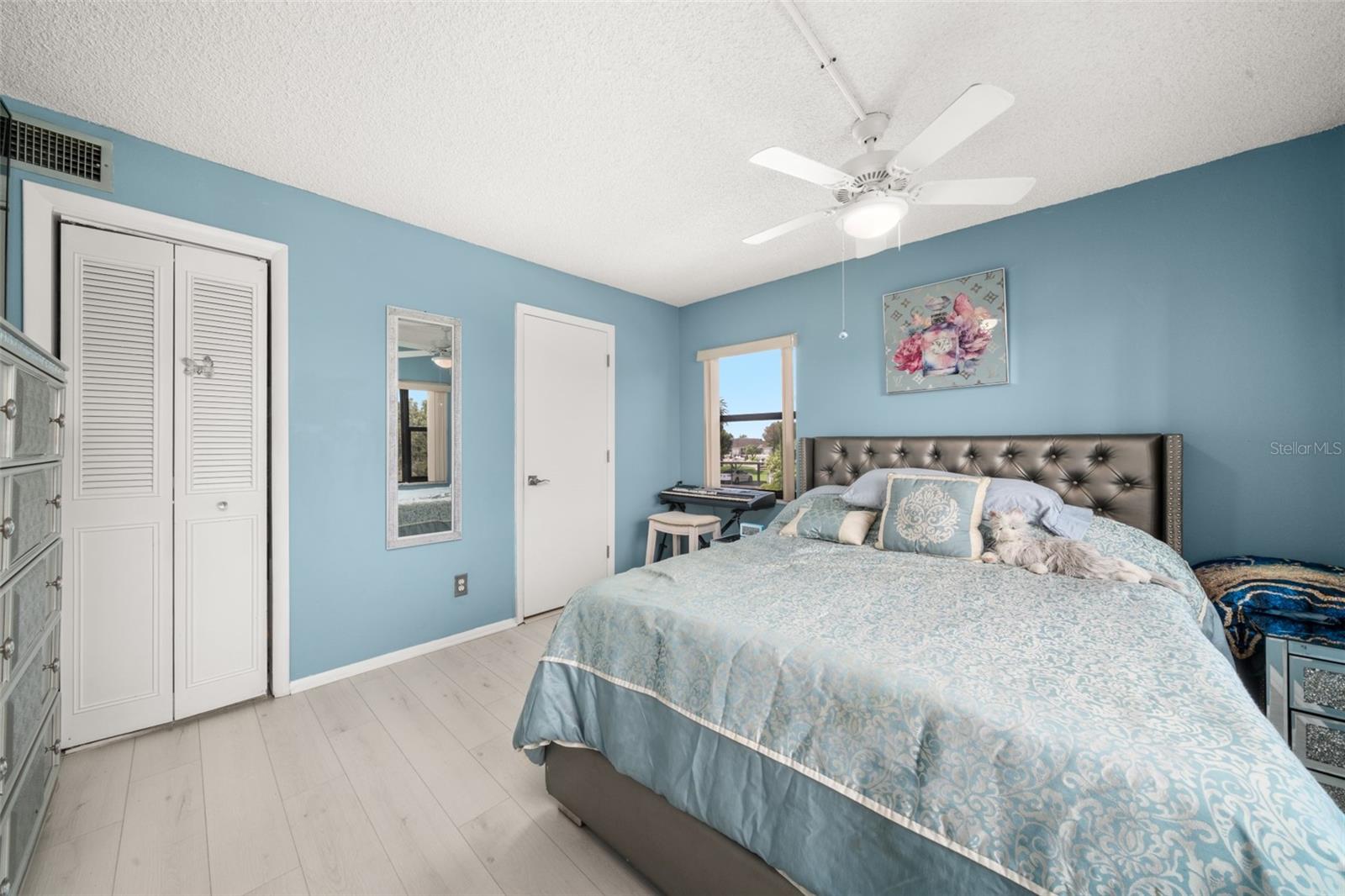 SUN N LAKE - Residential