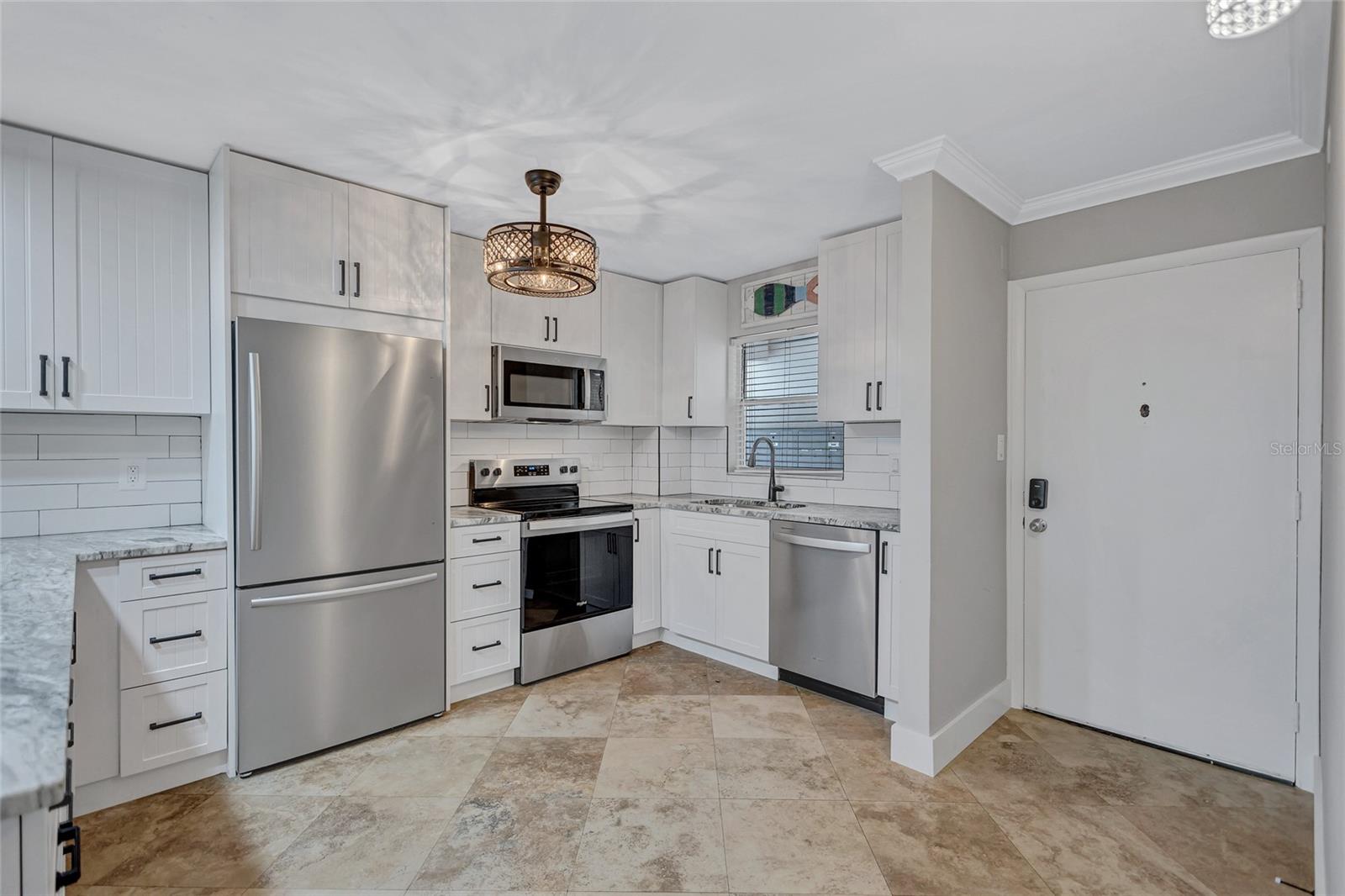 116 VISTA HERMOSA CIRCLE 106C