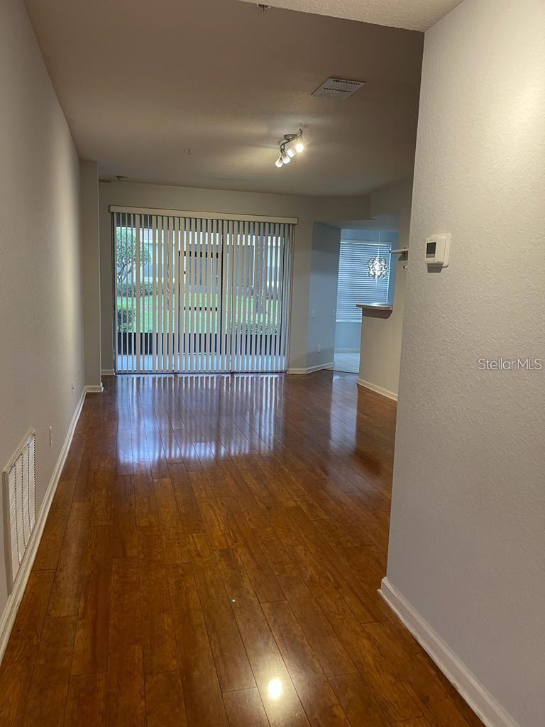 CARRIAGE HOMES/STONEBRIDGE COM - Residential Lease