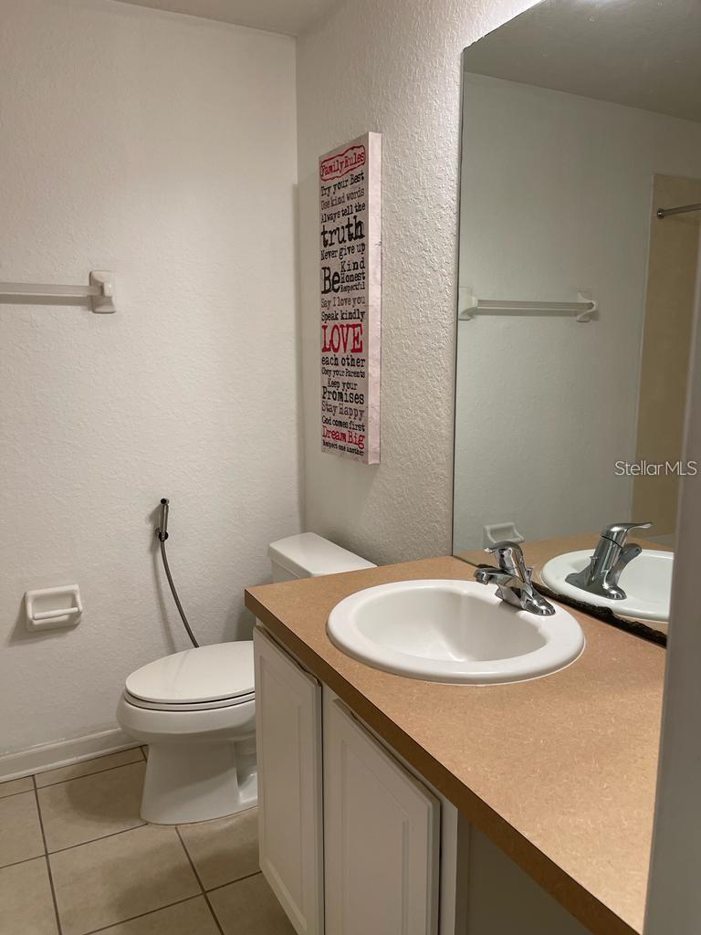 CARRIAGE HOMES/STONEBRIDGE COM - Residential Lease