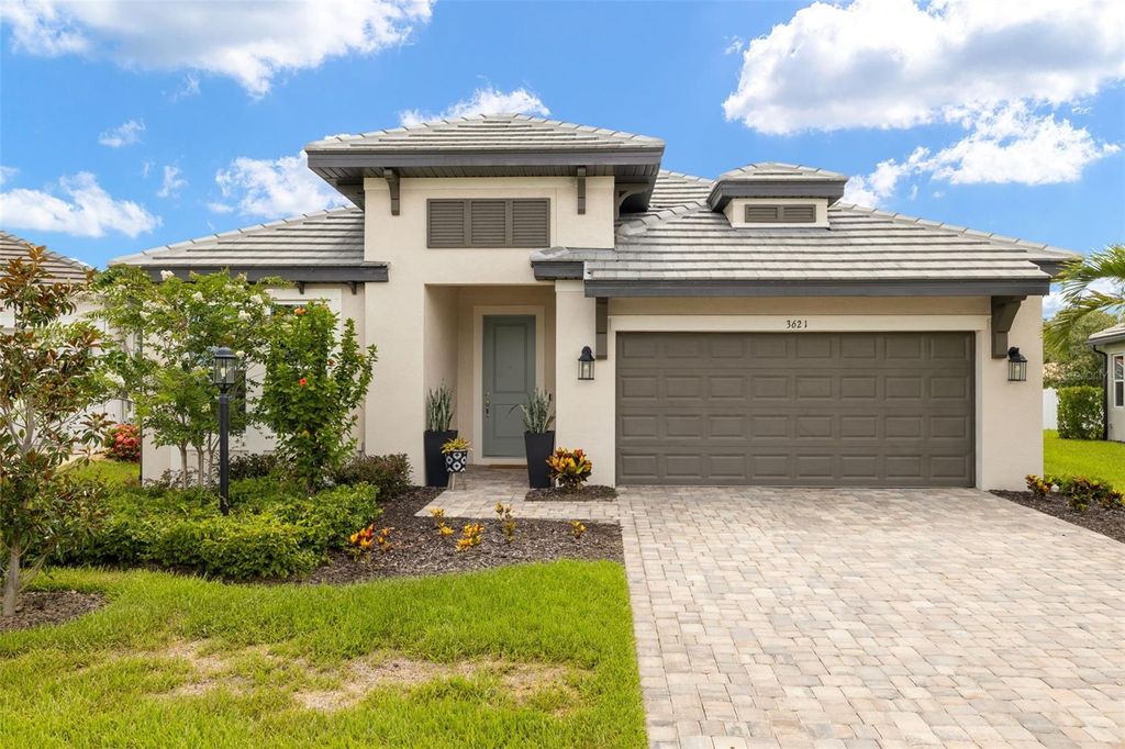 Photo of 3621 Wild Blossom Place, Parrish, FL 34219 (MLS # A4695174)