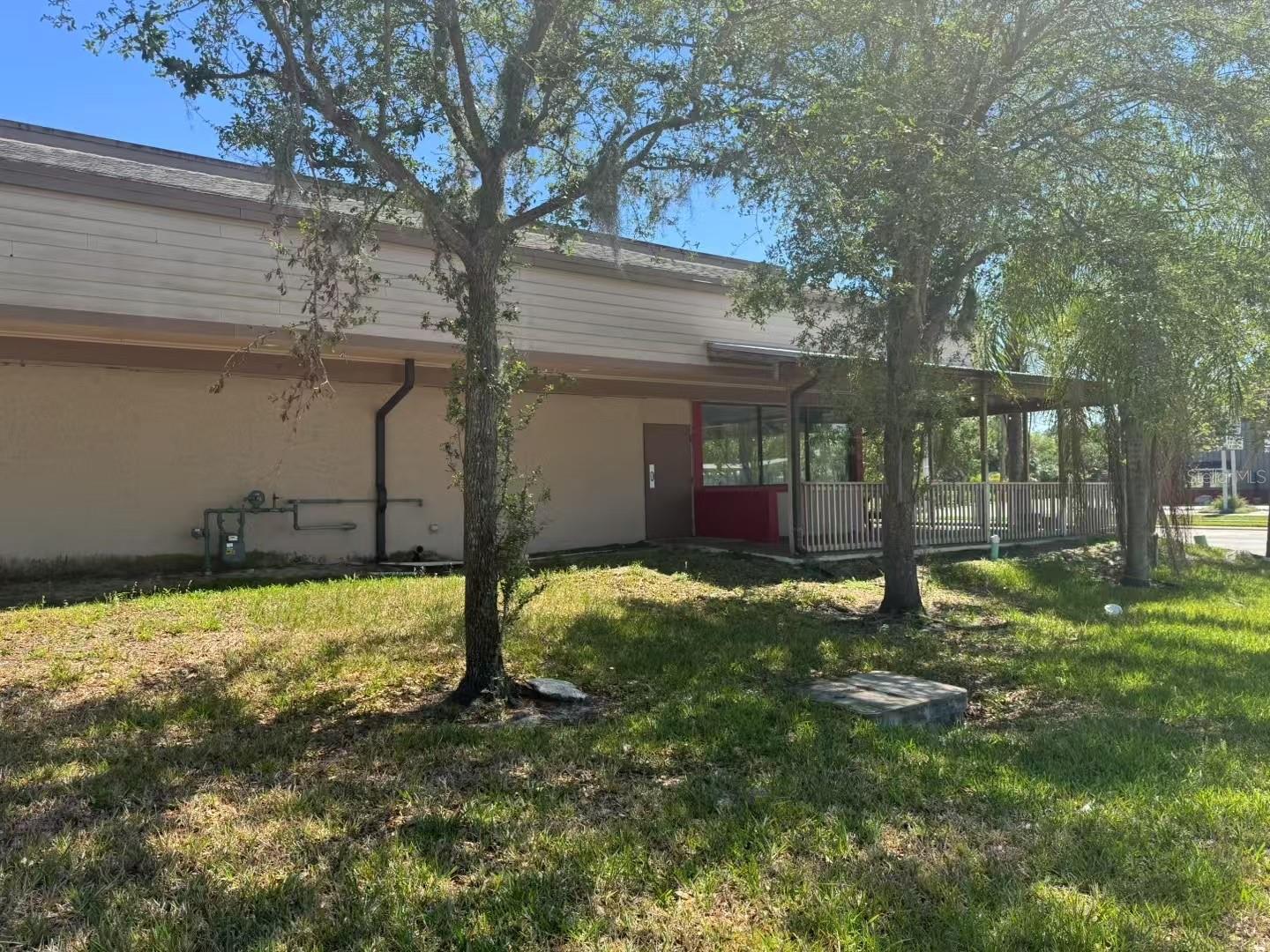 MASON & CARSWELLS HOLLY HILL - Commercial Sale