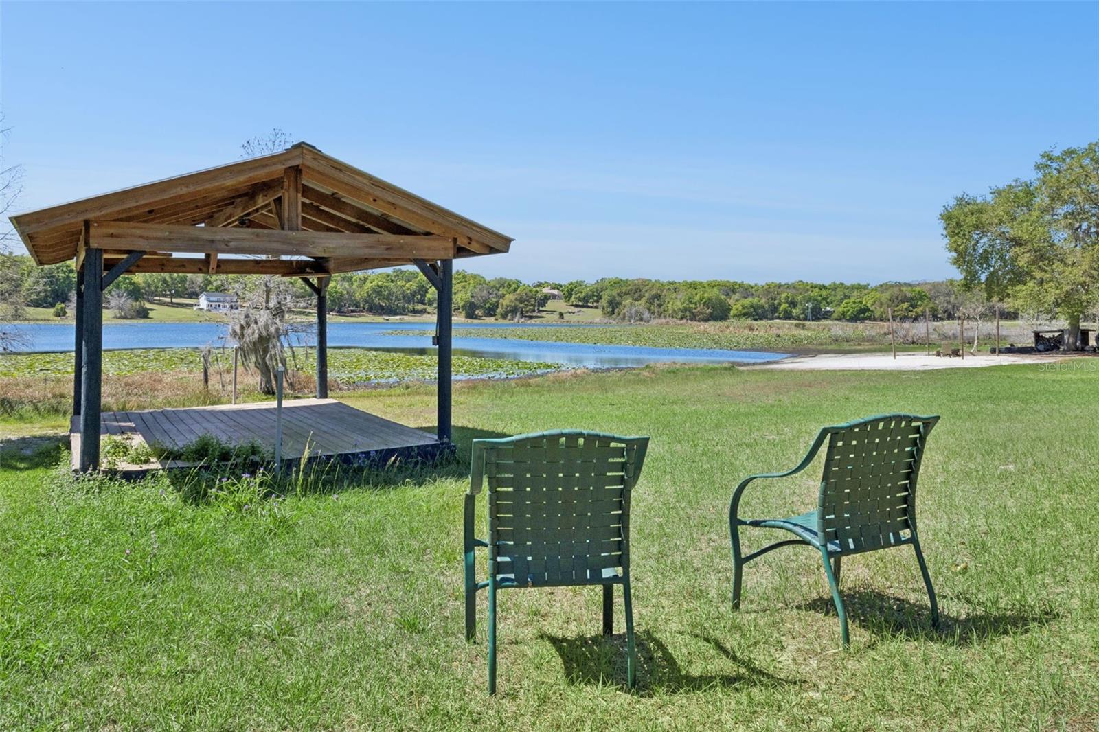 FRUITLAND PARK - Residential