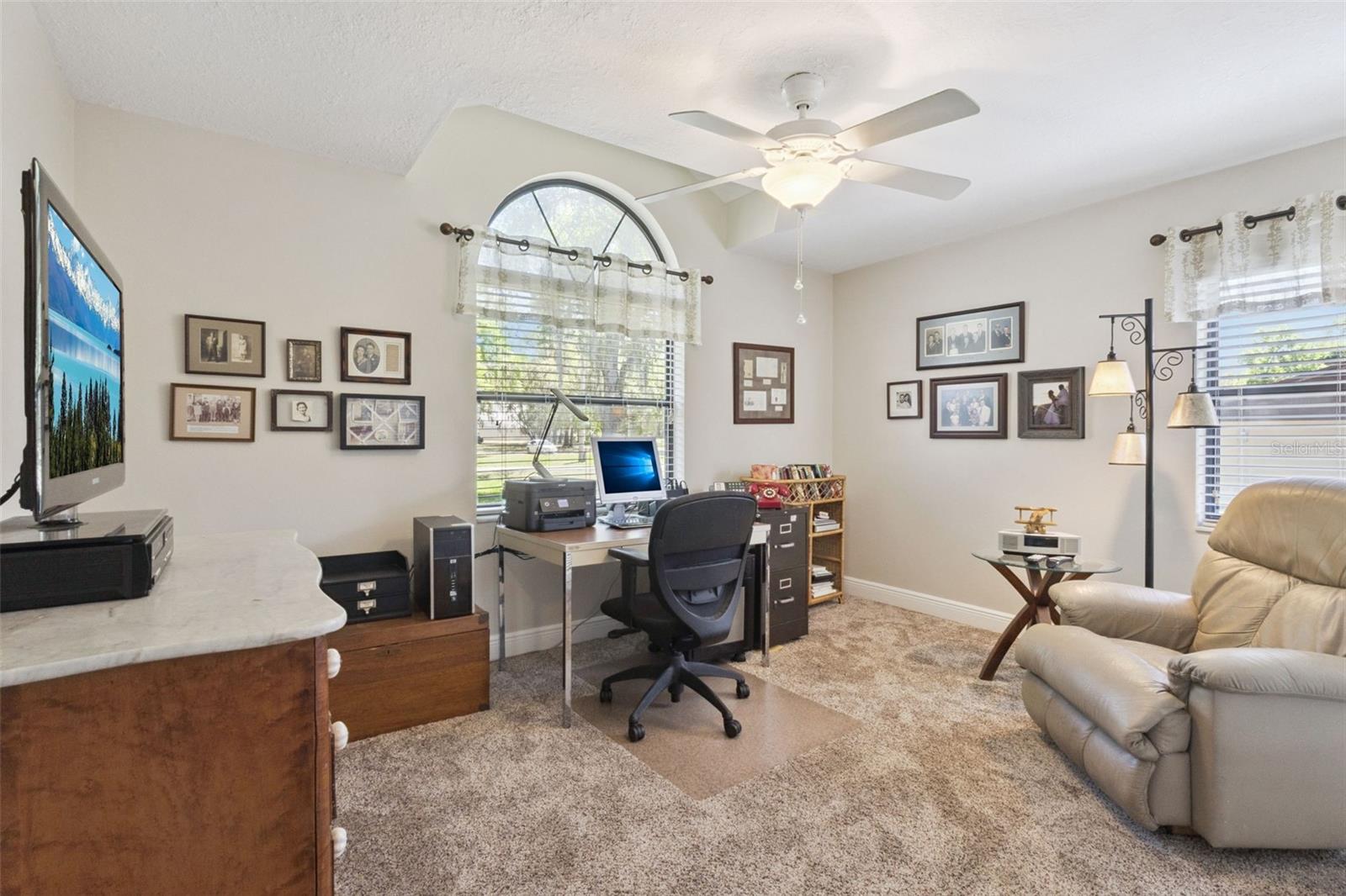 FRUITLAND PARK - Residential