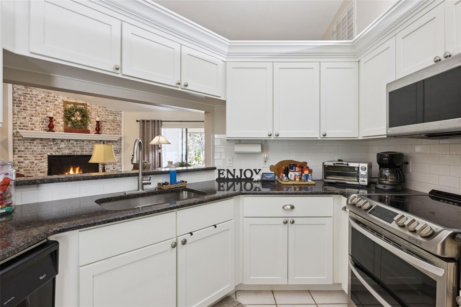 FRUITLAND PARK - Residential