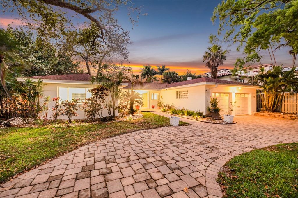 Photo of 490 Coffee Pot Riviera NE, St Petersburg, FL 33704 (MLS # TB8486307)