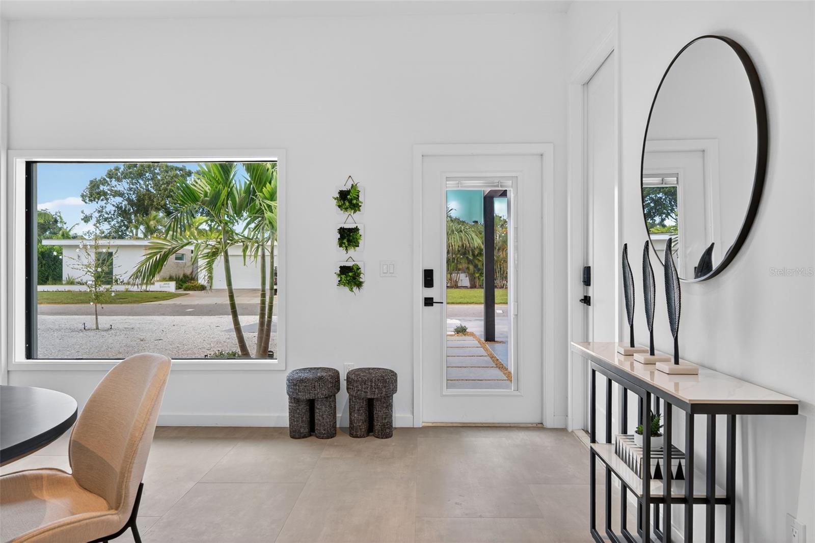 SOUTH GATE - Residential