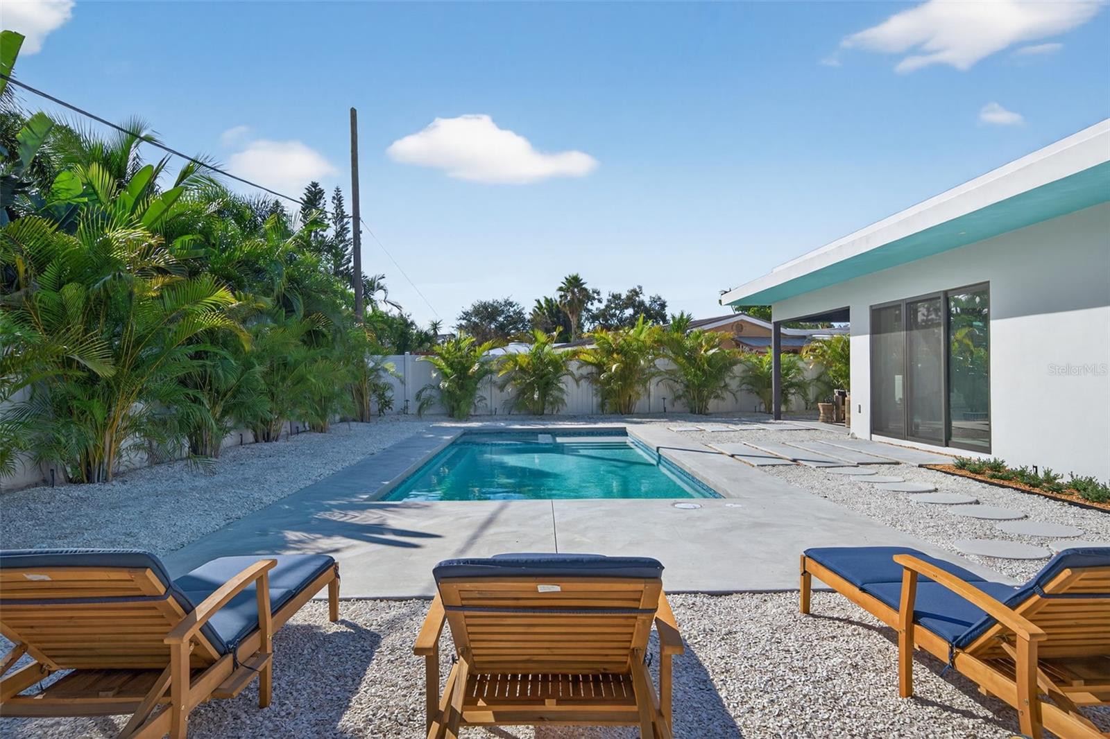 SOUTH GATE - Residential