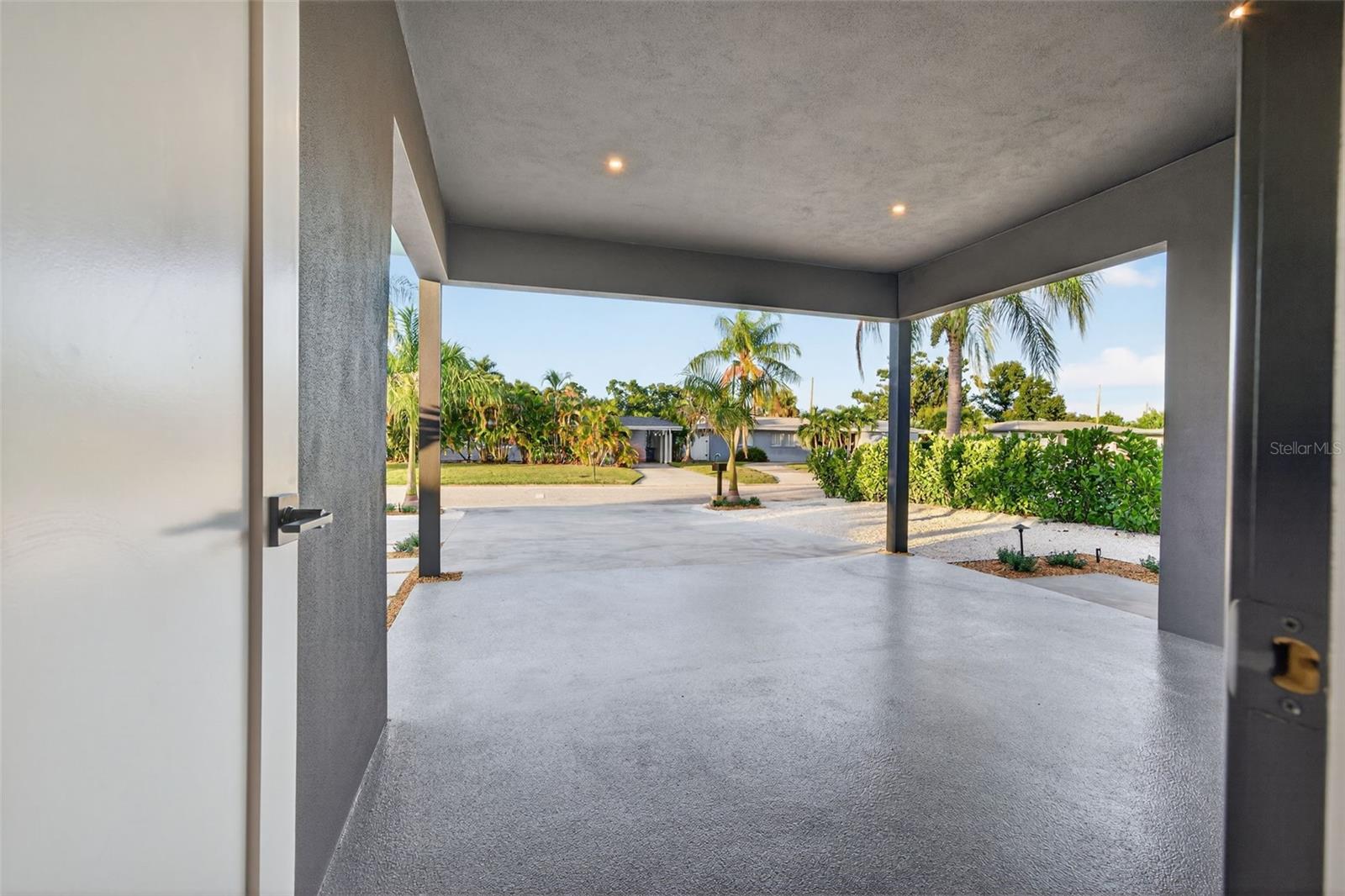 SOUTH GATE - Residential