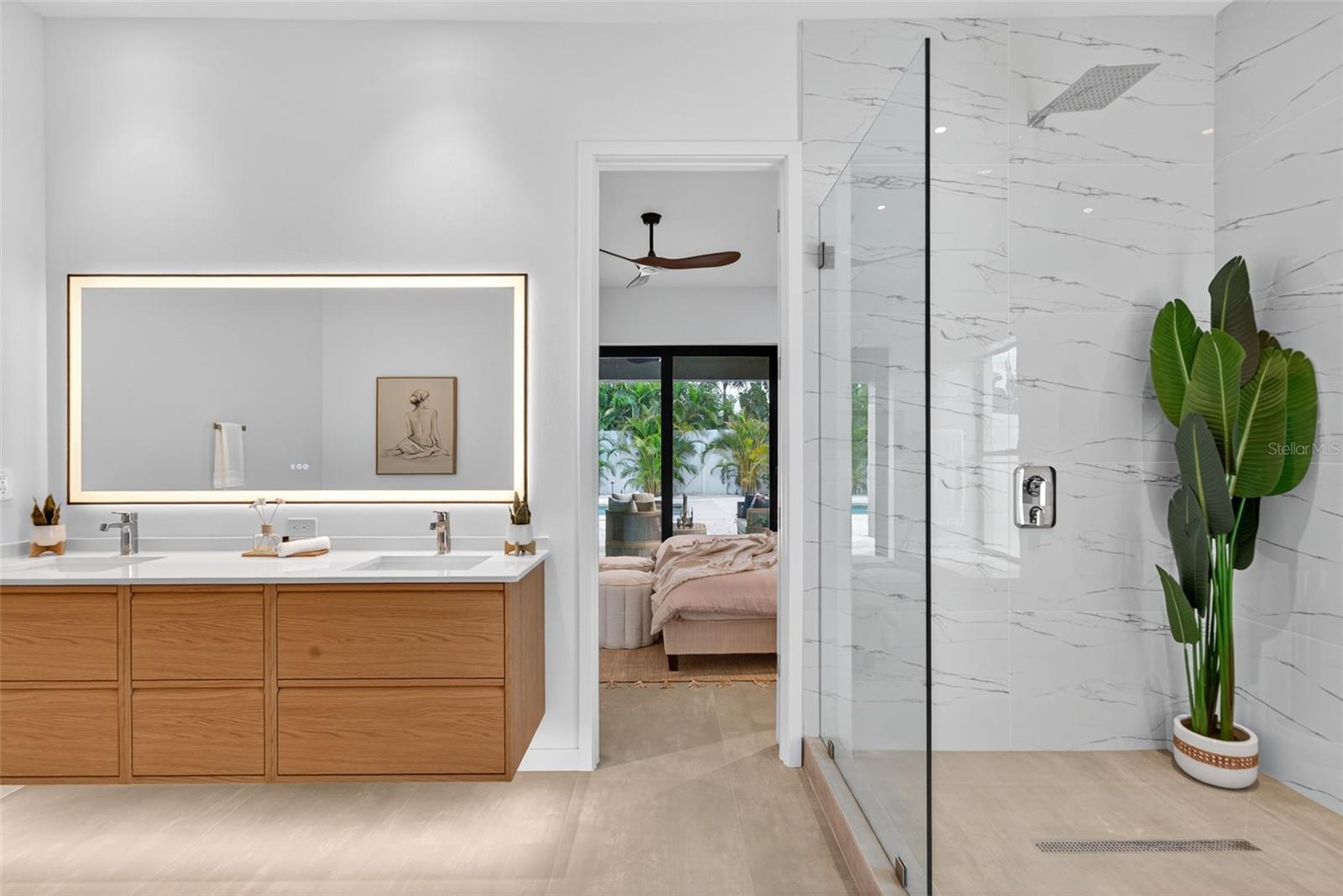 SOUTH GATE - Residential