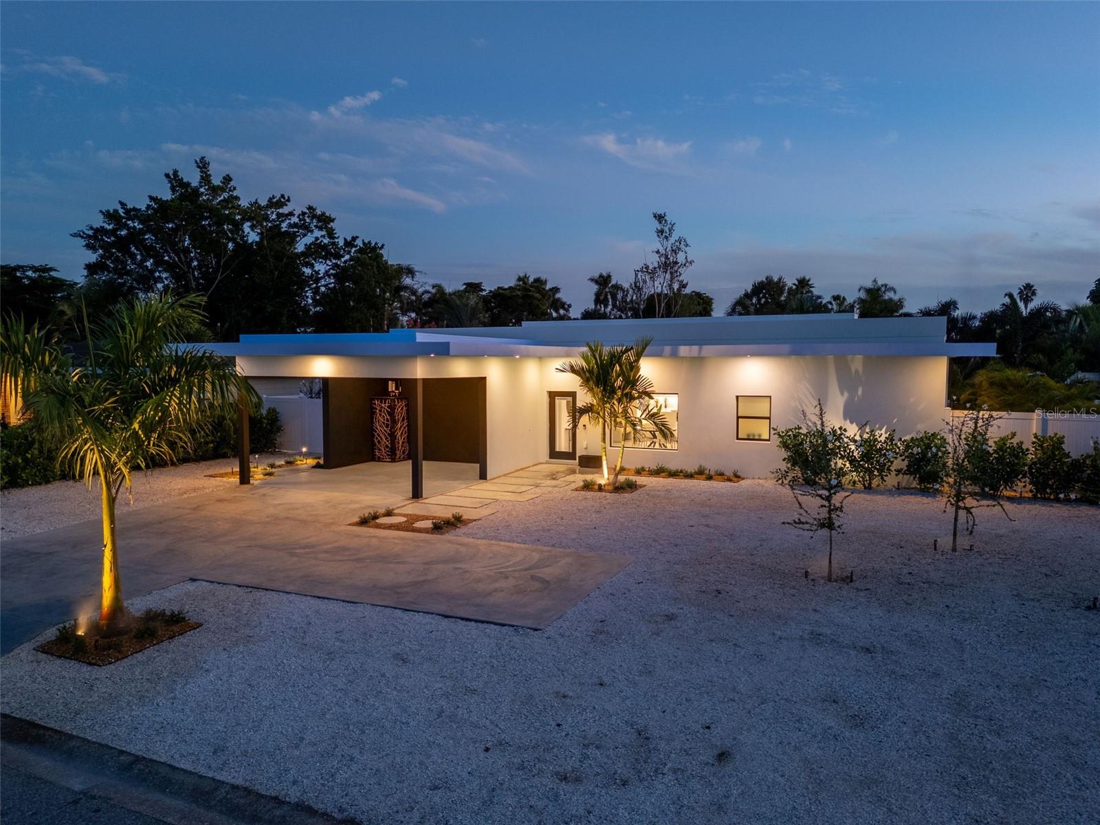 SOUTH GATE - Residential