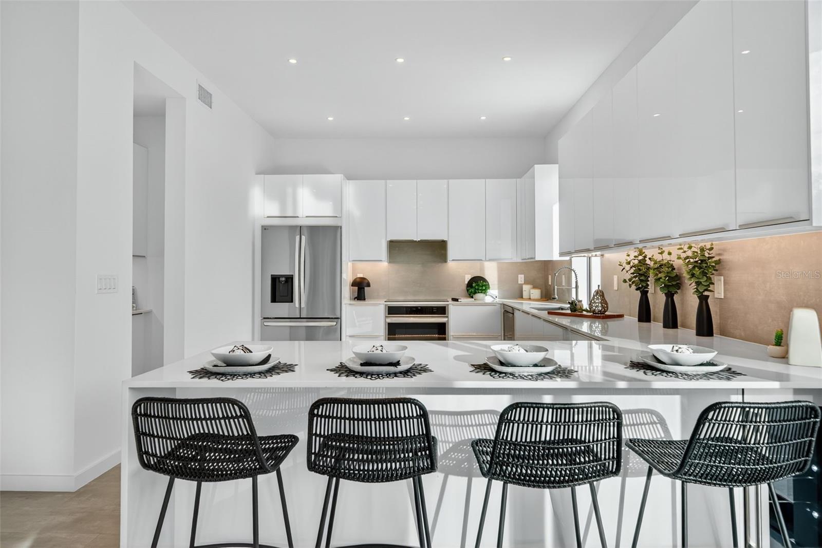 SOUTH GATE - Residential