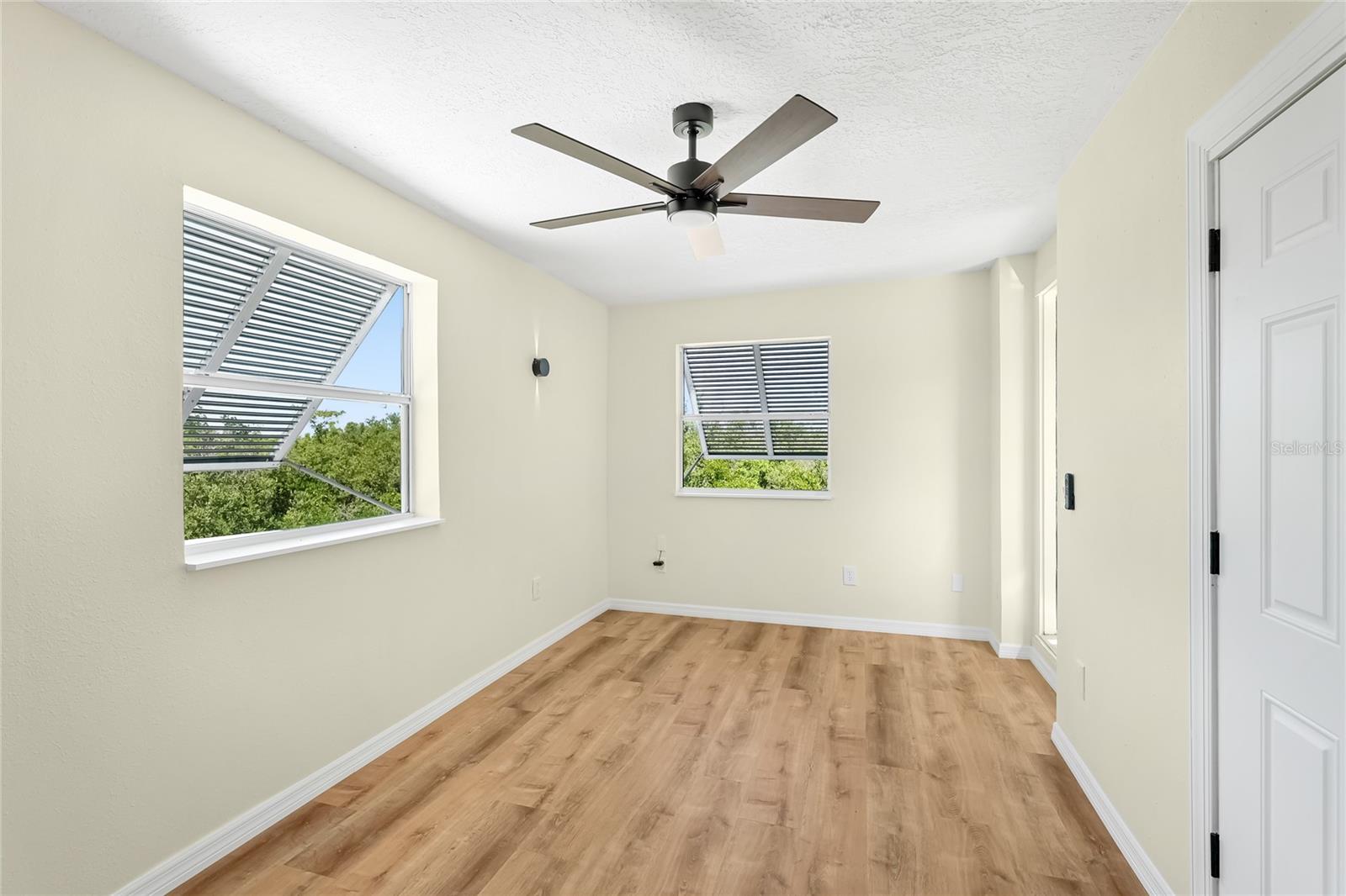 GULL CAY - Residential