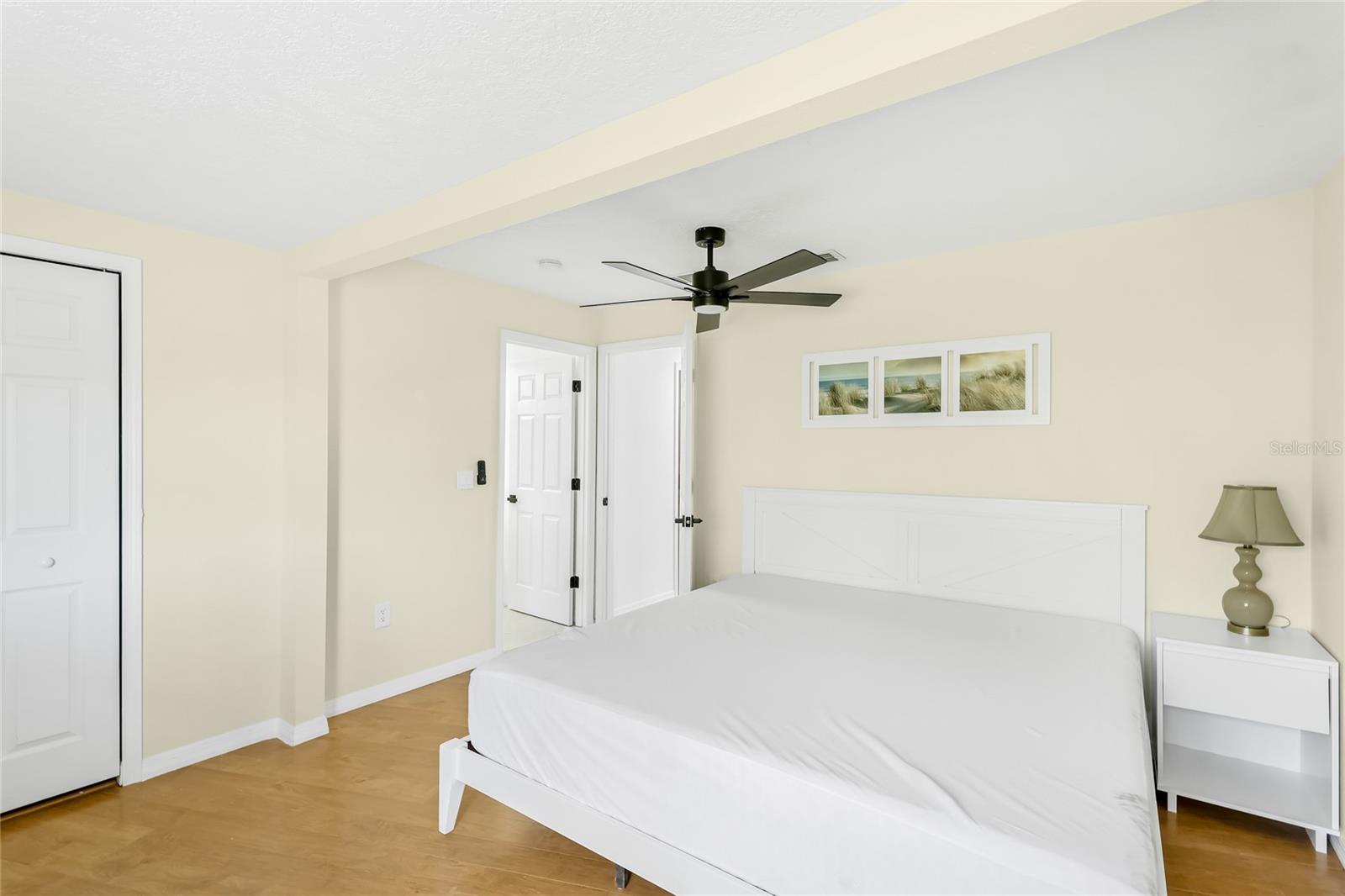 GULL CAY - Residential