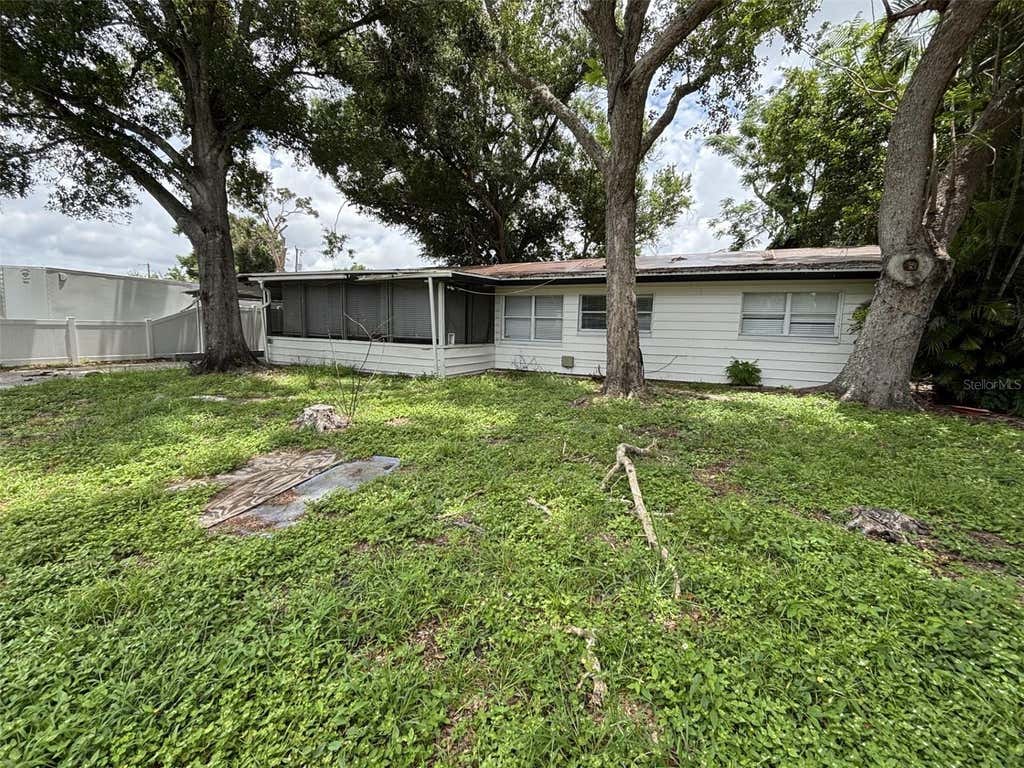 Photo of 2118 Dodge Avenue, Sarasota, FL 34234 (MLS # A4680017)