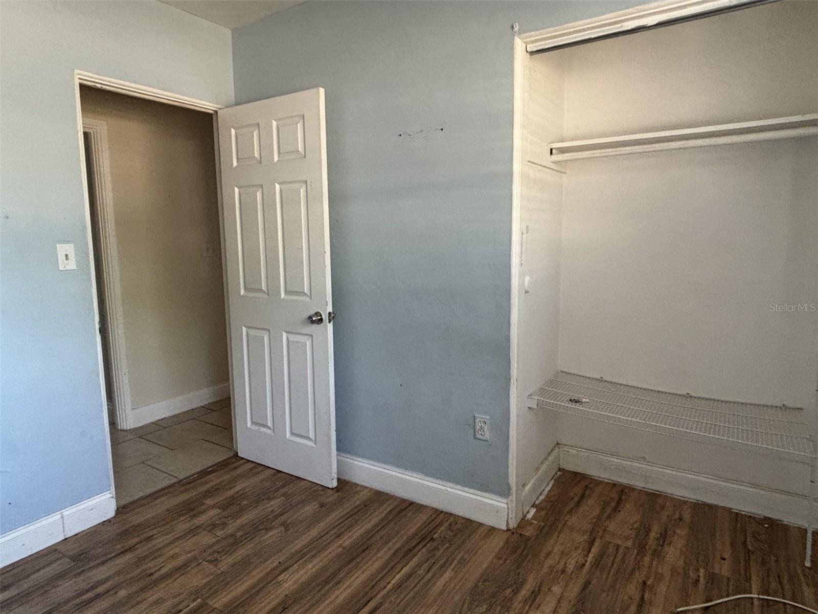 LEISURE LAKES - Residential