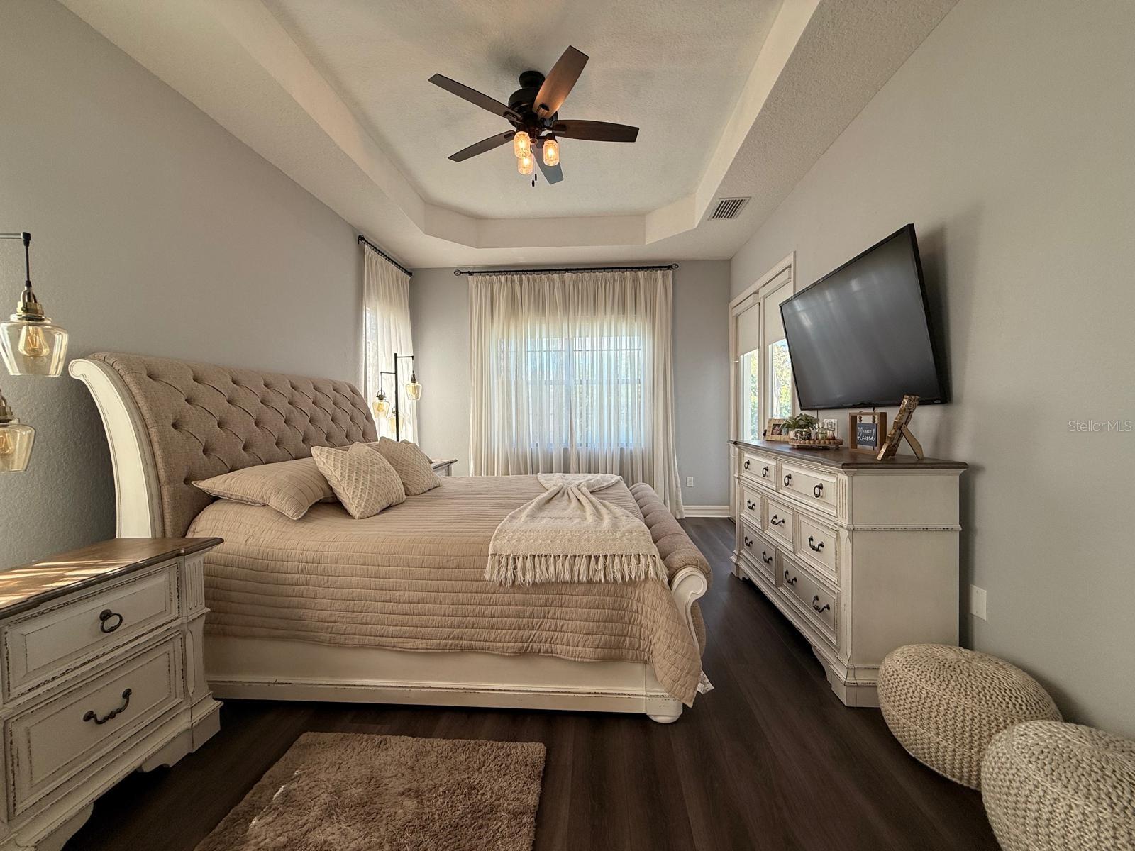 EAGLE CRK PH 01C-VLG D - Residential Lease