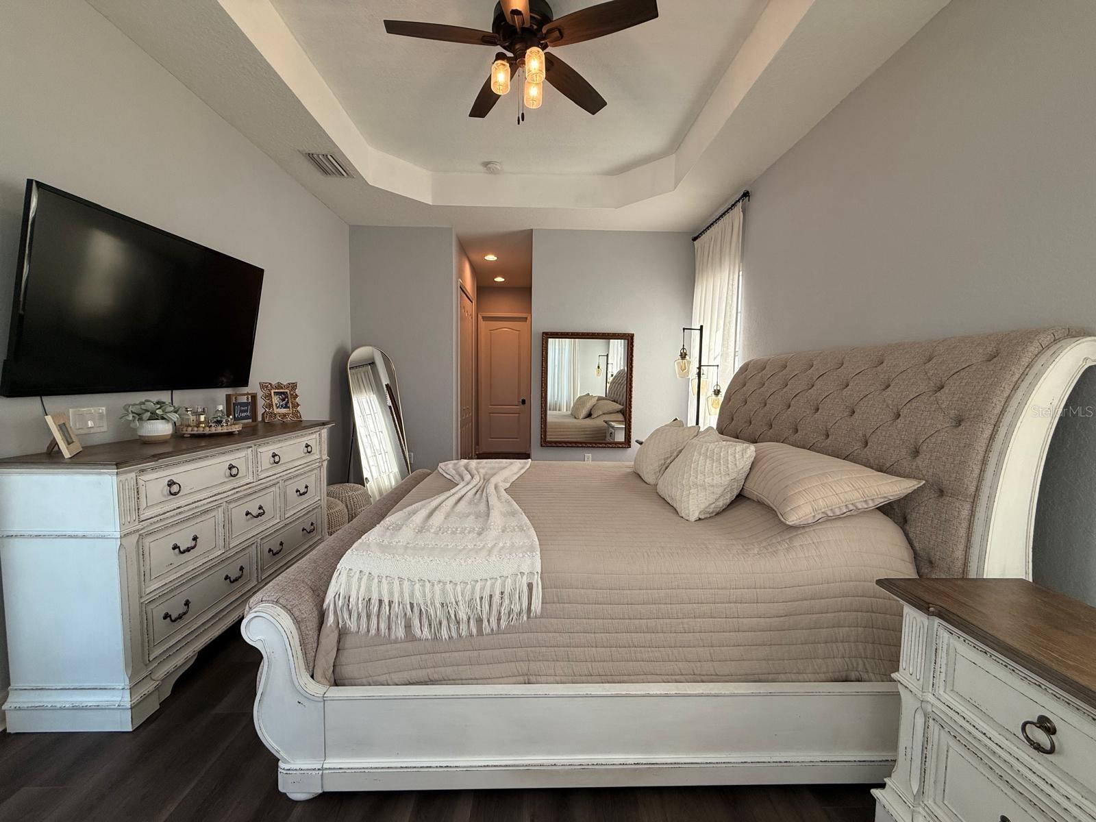 EAGLE CRK PH 01C-VLG D - Residential Lease