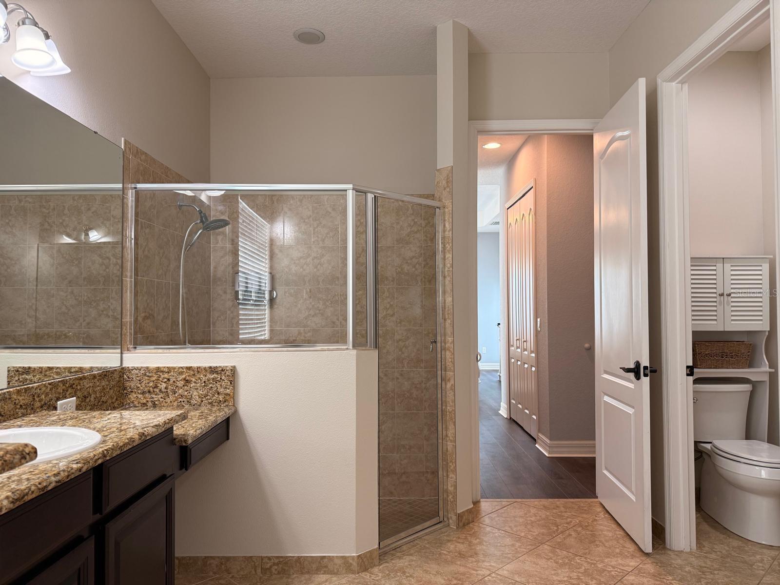 EAGLE CRK PH 01C-VLG D - Residential Lease