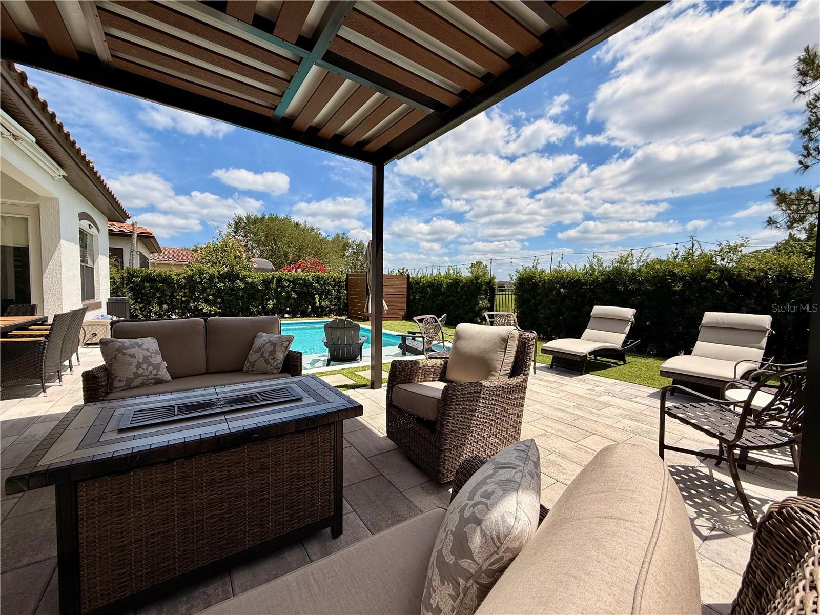 EAGLE CRK PH 01C-VLG D - Residential Lease