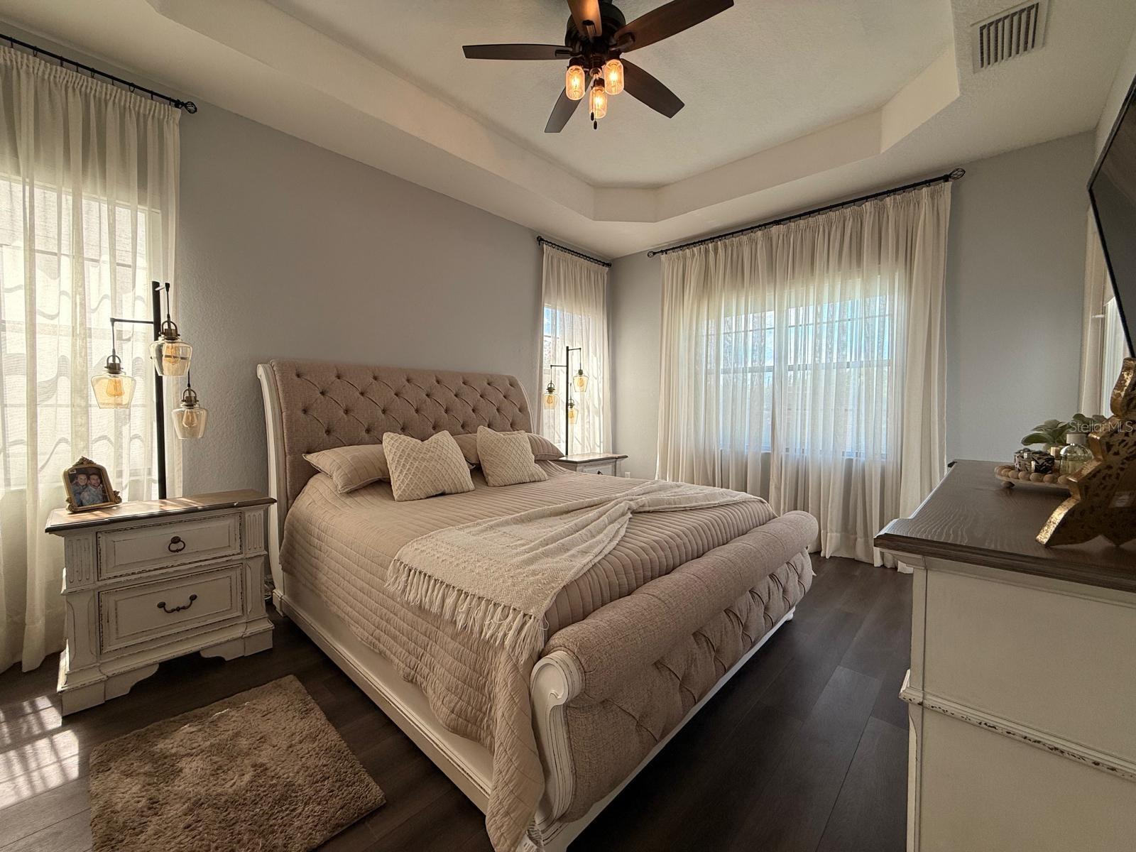 EAGLE CRK PH 01C-VLG D - Residential Lease