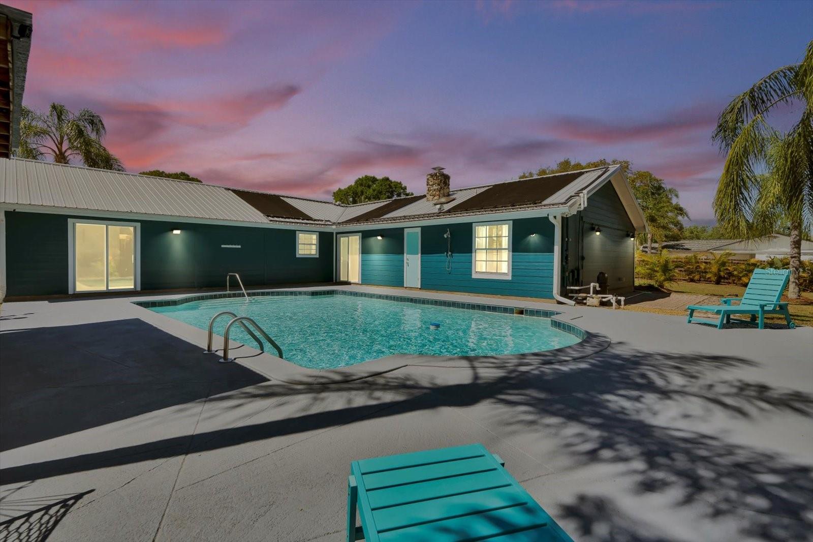 QUIET PLACE IN COUNTRY UNIT 01-04 - Residential