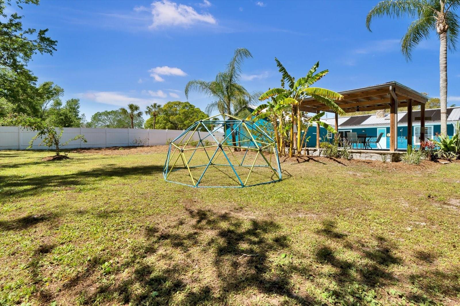 QUIET PLACE IN COUNTRY UNIT 01-04 - Residential