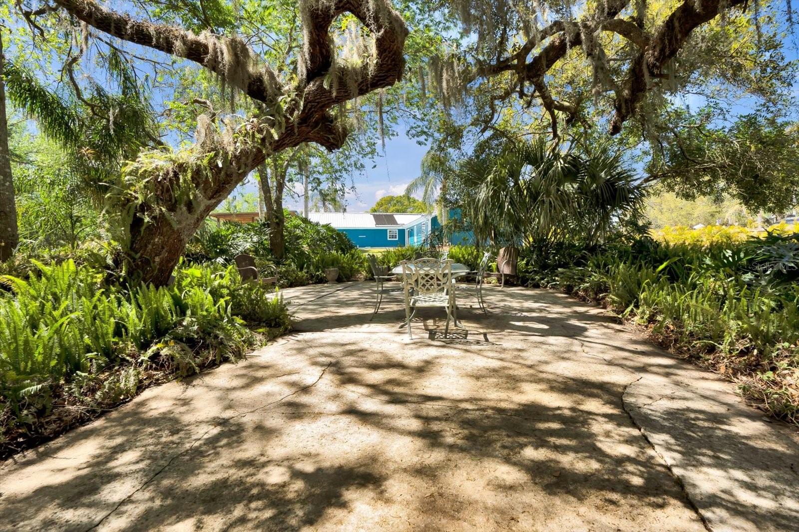 QUIET PLACE IN COUNTRY UNIT 01-04 - Residential