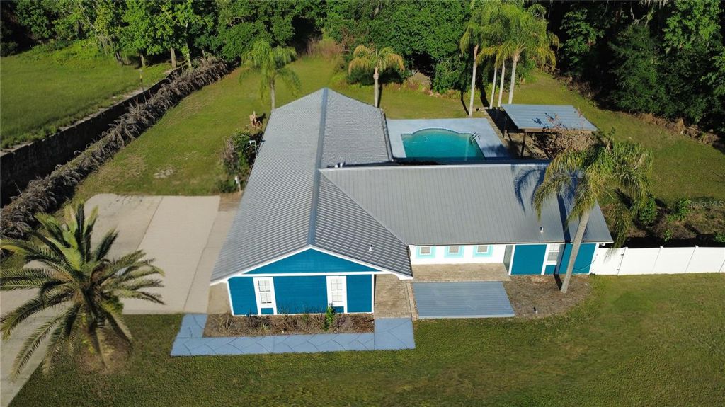 Photo of 245 Country Circle Drive E, Port Orange, FL 32128 (MLS # A4690367)