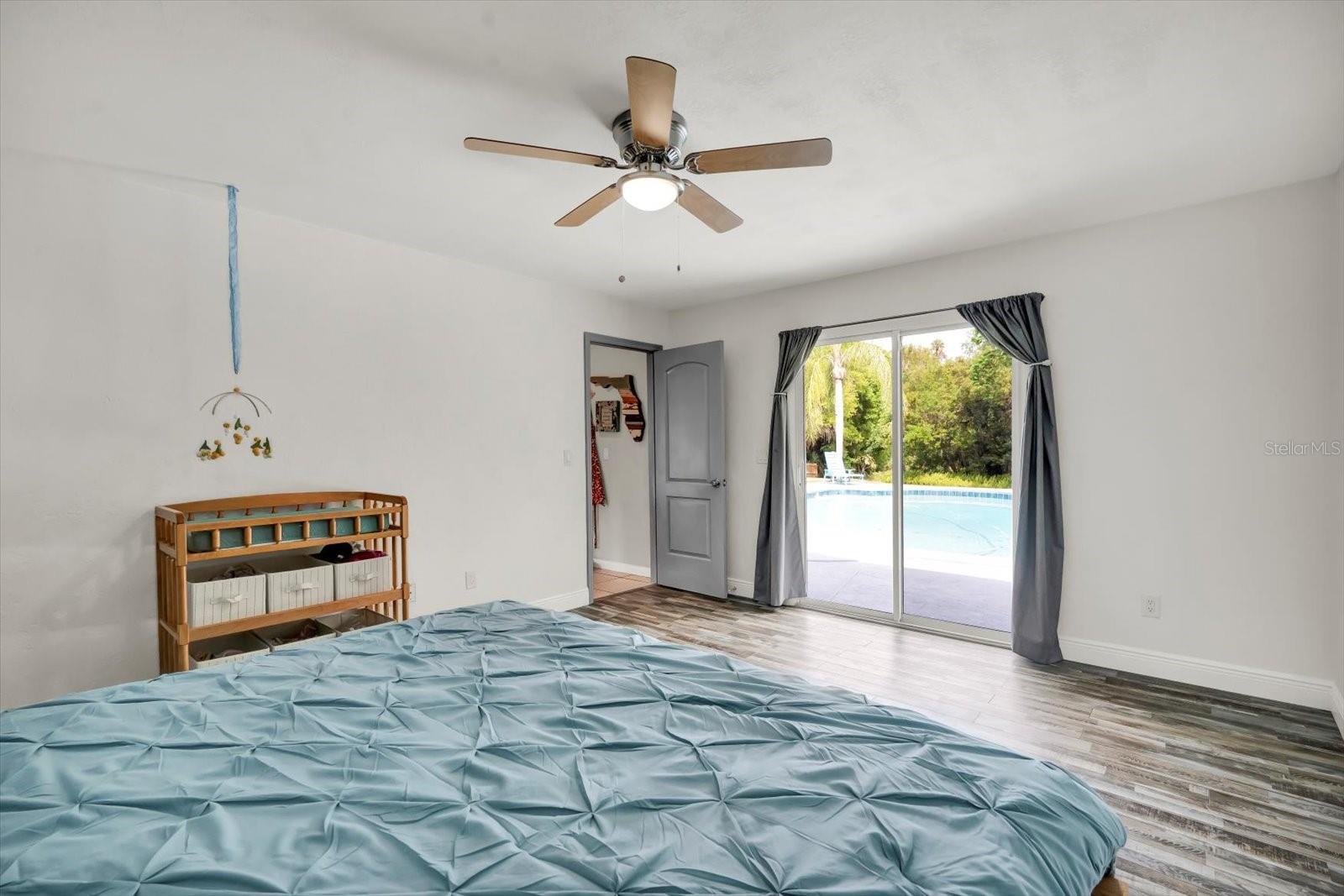 QUIET PLACE IN COUNTRY UNIT 01-04 - Residential