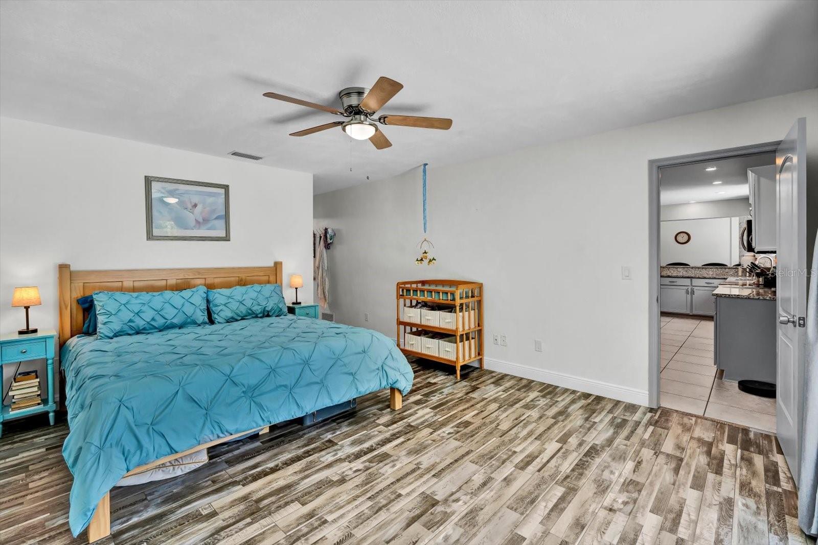 QUIET PLACE IN COUNTRY UNIT 01-04 - Residential