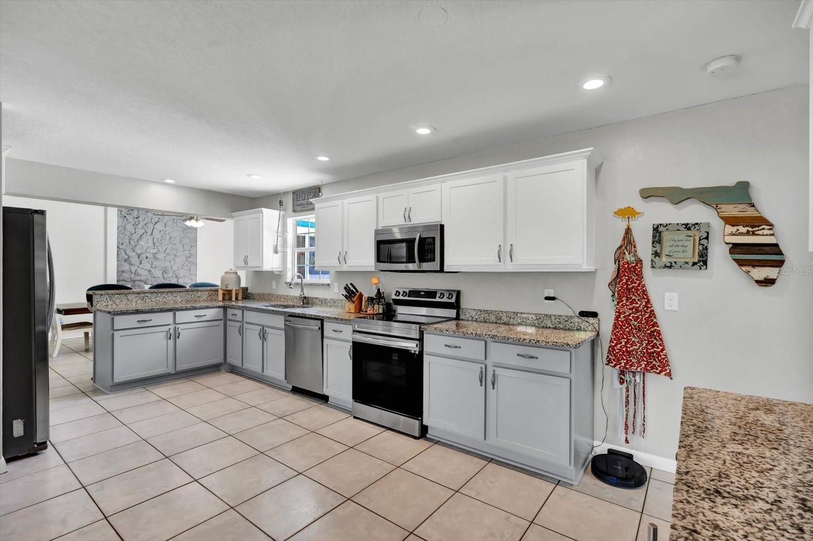 QUIET PLACE IN COUNTRY UNIT 01-04 - Residential