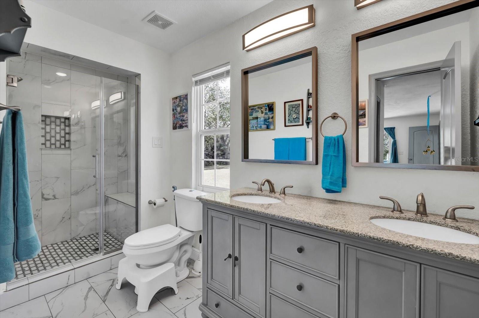 QUIET PLACE IN COUNTRY UNIT 01-04 - Residential