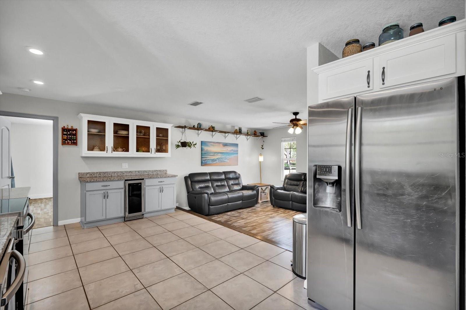 QUIET PLACE IN COUNTRY UNIT 01-04 - Residential