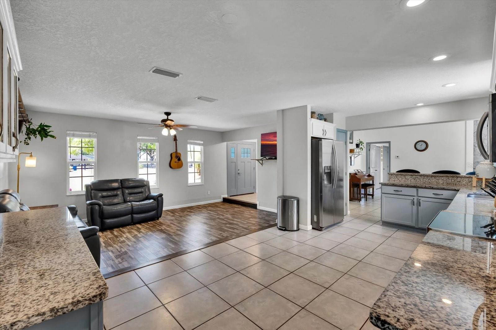 QUIET PLACE IN COUNTRY UNIT 01-04 - Residential